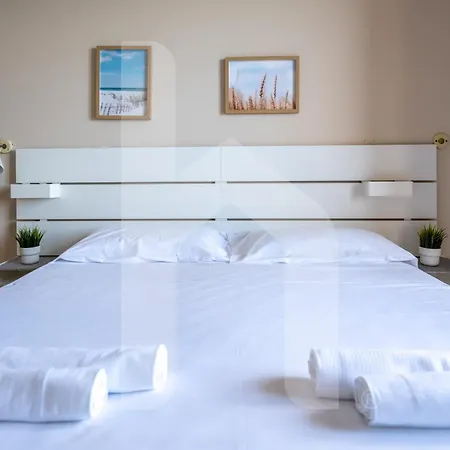 アパート Homiday - Via Xxv Aprile