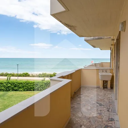 Homiday - Via Xxv Aprile Apartment *